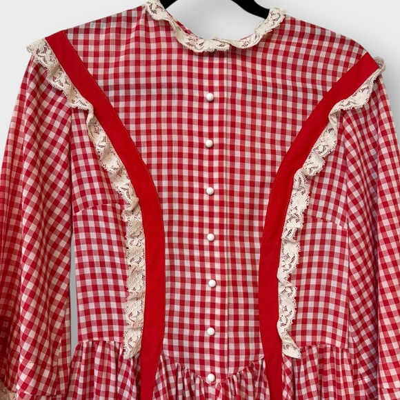 Vintage 1970’s Gingham Red & White, Flare Sleeve, Lace, Fit & Flare Maxi Dress - Picture 5 of 8